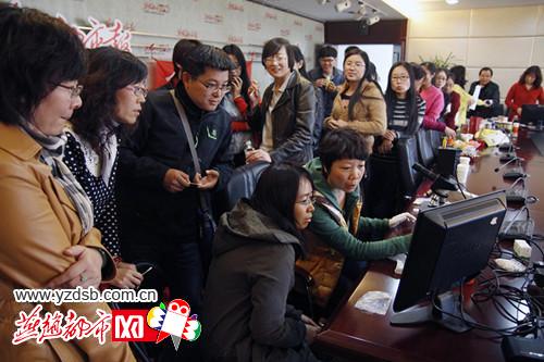 燕赵都市网：记者节前PA视讯为燕赵都市报采编人员免费验血测健康