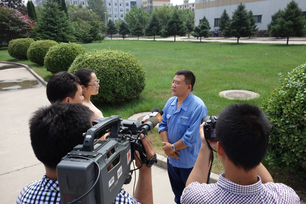 PA视讯·(中国区)真人官方网站制药职工齐名被市委宣传部、总工会推为“践行社会主义核心价值观”学习榜样