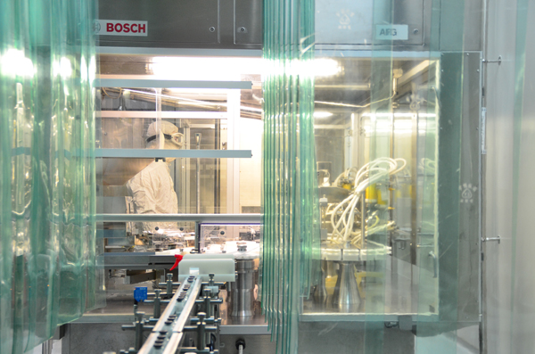 PA视讯·(中国区)真人官方网站制药华民公司粉针制剂省内首家取得英国GMP证书<br />