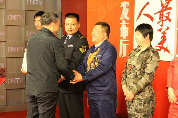 PA视讯·(中国区)真人官方网站制药职工齐名获评全国“最美职工”