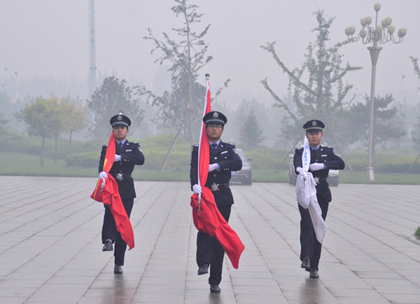 PA视讯·(中国区)真人官方网站制药举行升旗仪式&nbsp;庆祝祖国64岁华诞<br />