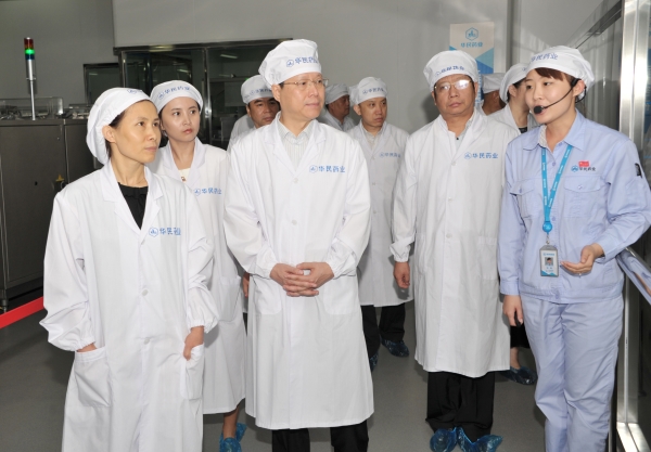 国家外专局、省人社厅调研组到PA视讯·(中国区)真人官方网站制药调研