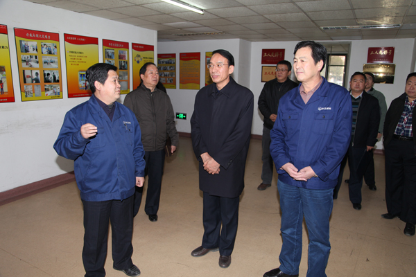 省总工会领导袁刚一行到PA视讯·(中国区)真人官方网站制药调研职工创新创效情况