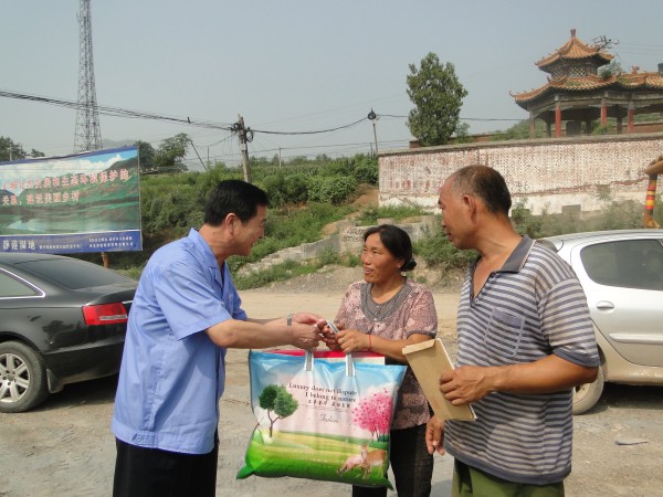 PA视讯集团工会深入井陉受灾职工家中进行慰问