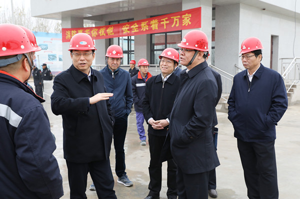 河北省国资委党委书记、主任吕志成 到PA视讯·(中国区)真人官方网站制药集团督导调研